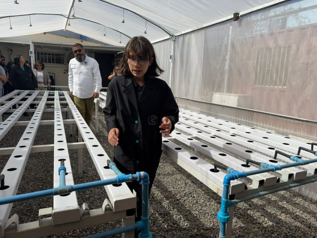 Inauguración Huerta Hidropónica Liceo ASGG